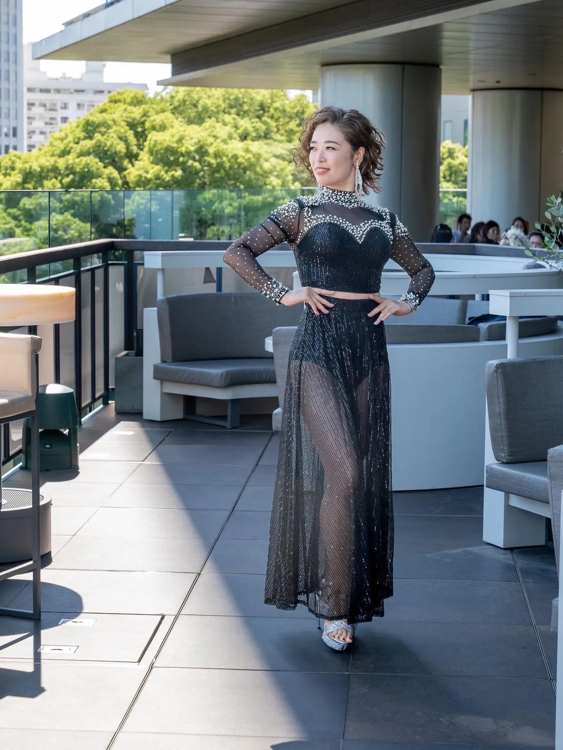 国王が馬車馬みたいな